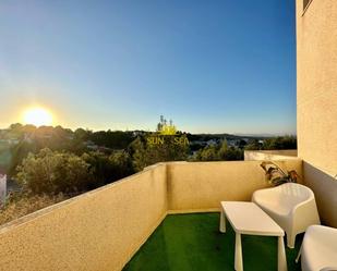 Vista exterior de Apartament en venda en San Miguel de Salinas amb Aire condicionat, Terrassa i Balcó