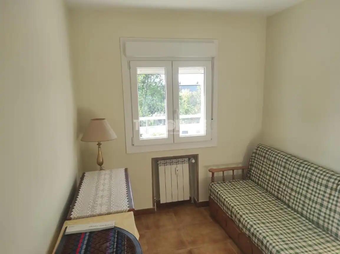Habitación de Piso en venta en Guadalajara con Terraza y Trastero