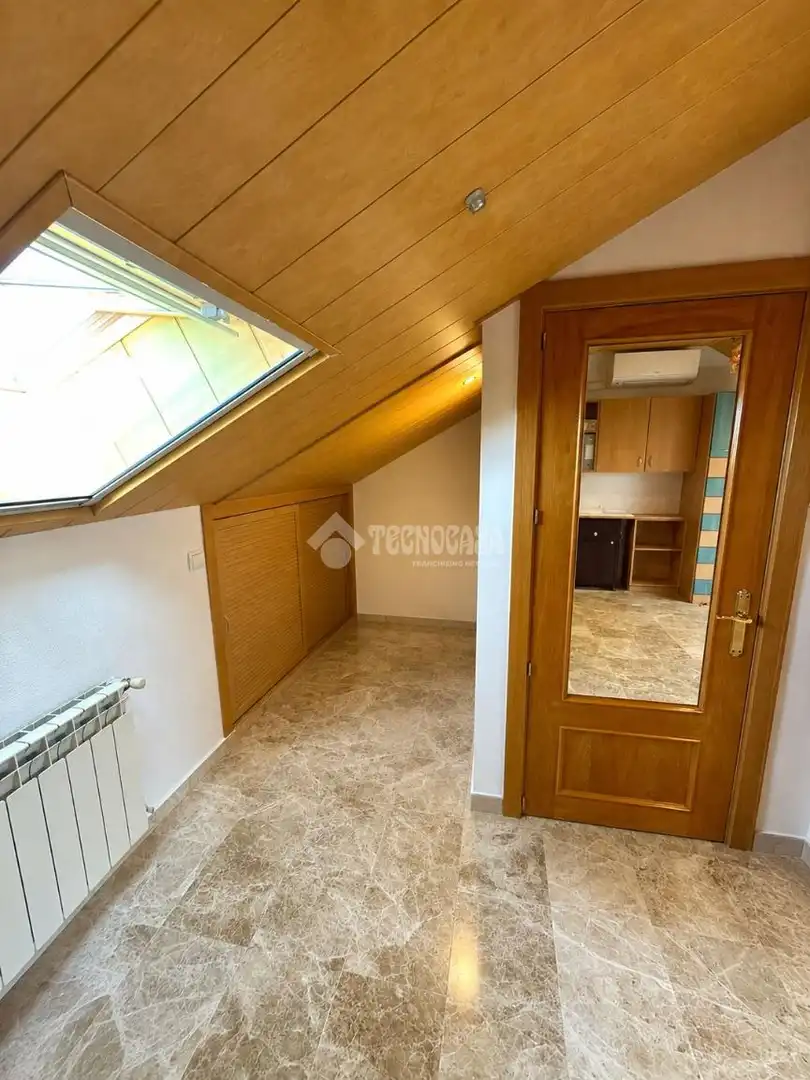 Casa aparellada amb piscina en venda a Altos del Olivar - El Caracol, imagen 41