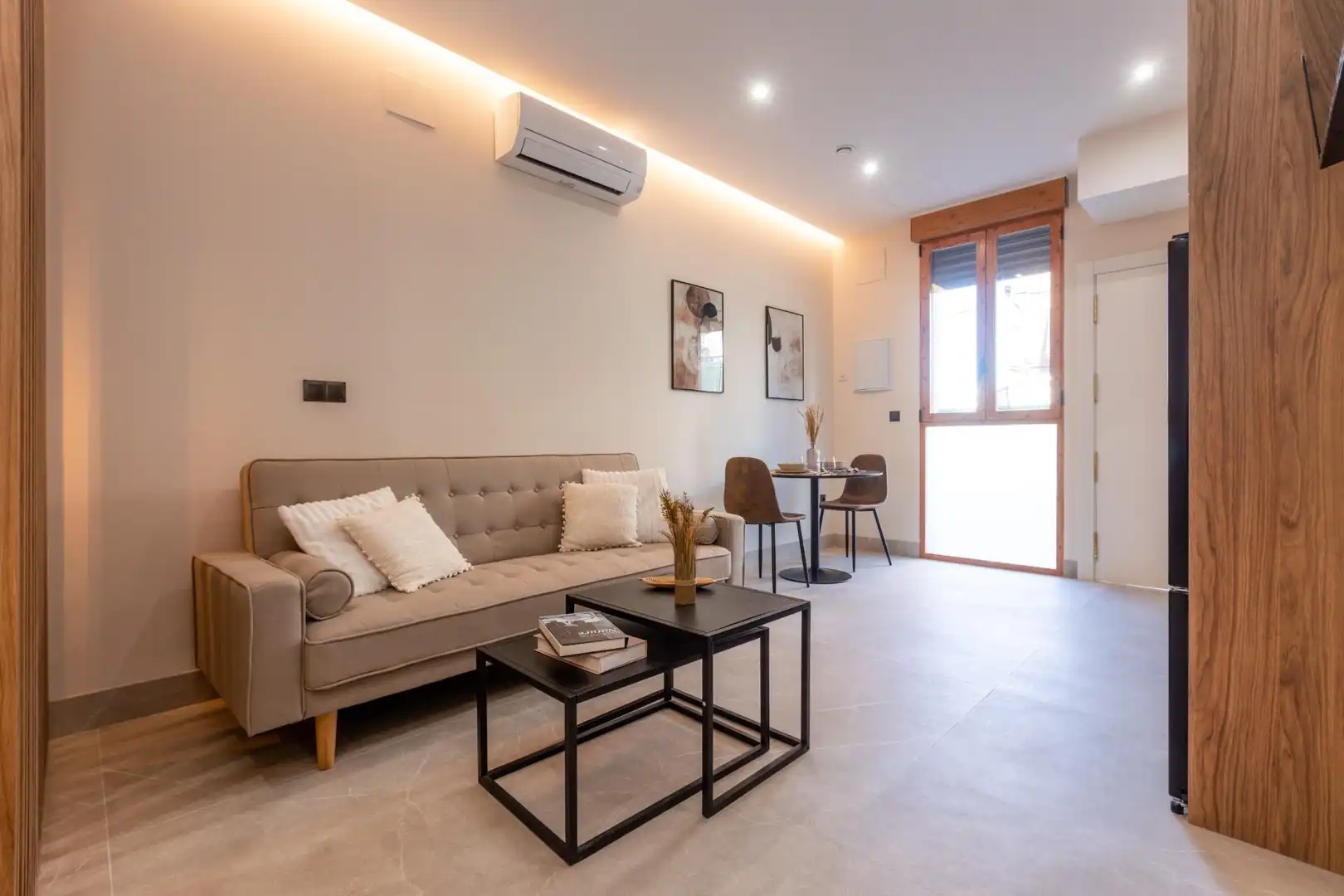 Living room of Study for sale in Granada  with Air Conditioner, Heating and Alarm