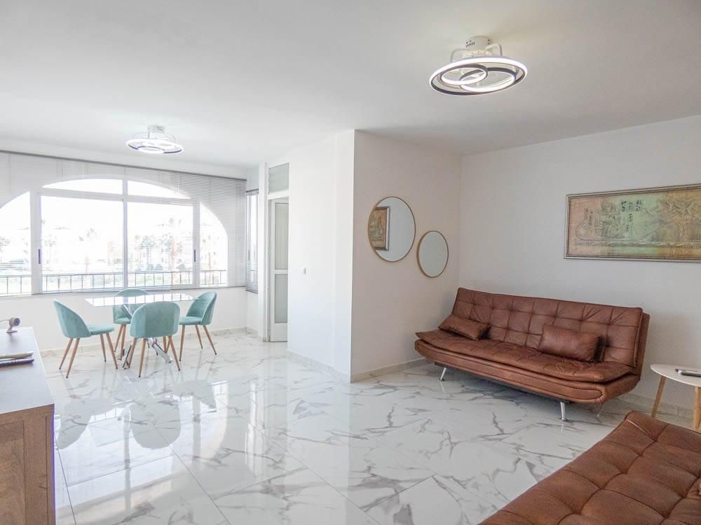 Sala d'estar de Apartament en venda en Torrevieja amb Aire condicionat, Calefacció i Traster