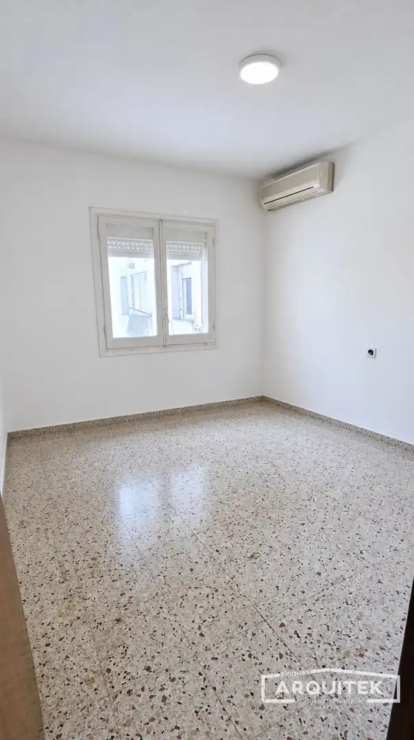 Habitación de Ático en venta en Lleida con Aire acondicionado, Calefacción y Terraza