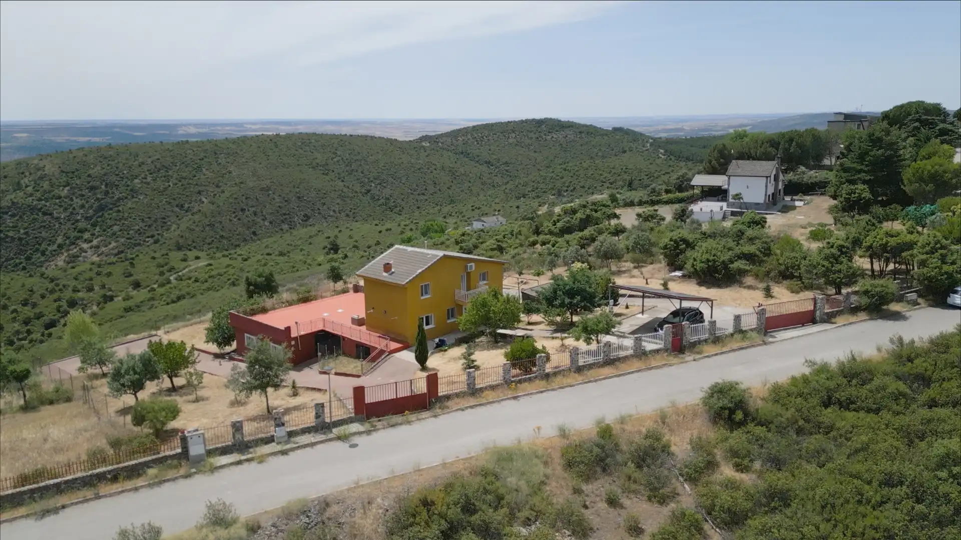 Exterior view of Houses for sale in Torremocha de Jarama  with Air Conditioner, Heating and Private garden