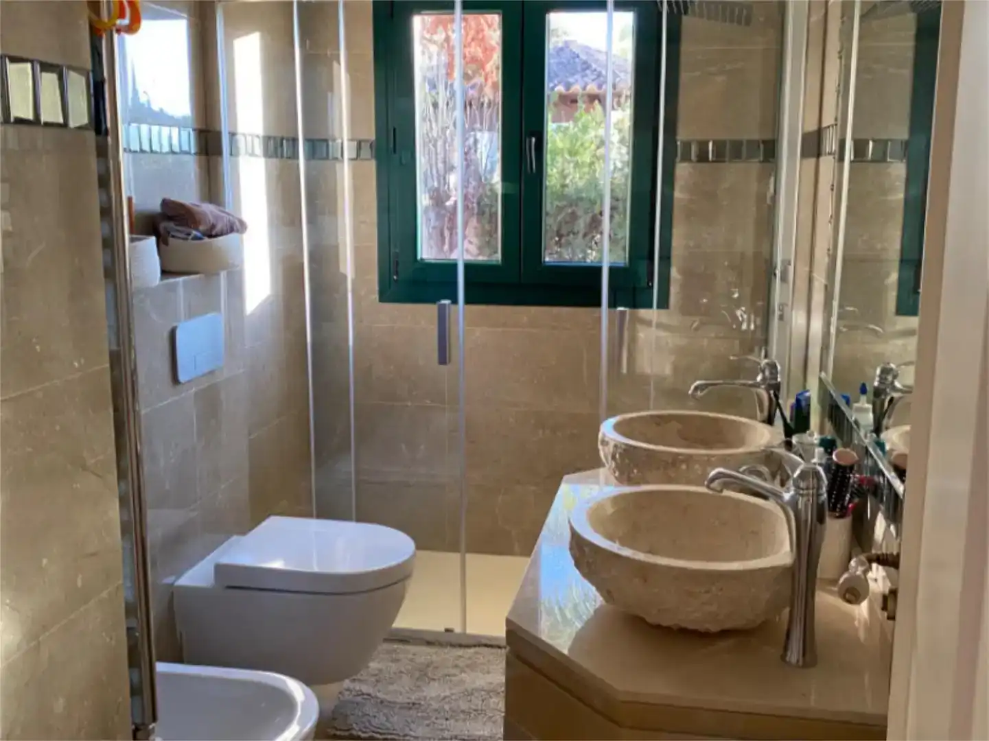 Bany de Casa adosada de lloguer en Marbella amb Aire condicionat, Piscina i Balcó