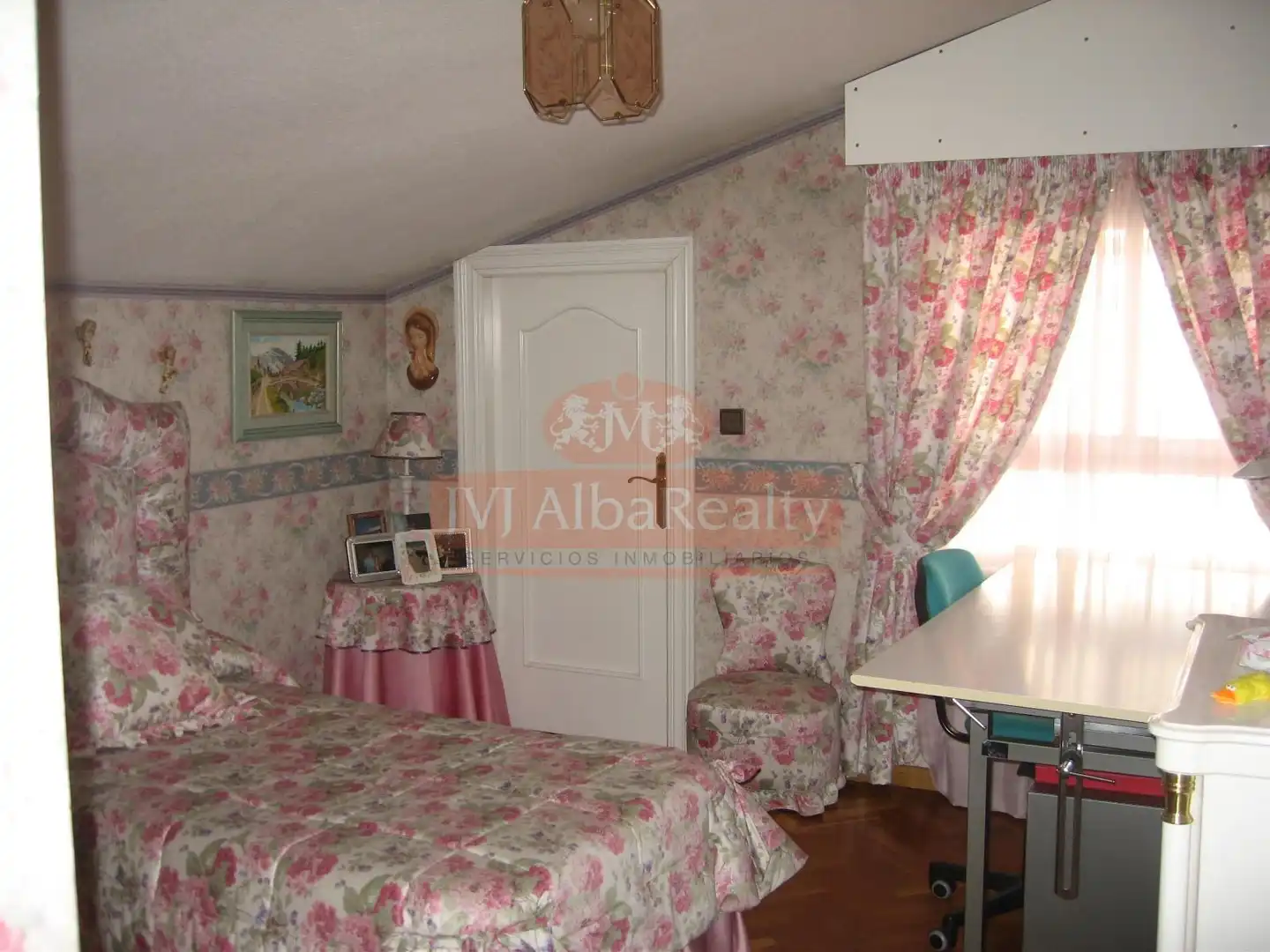 Habitación de Dúplex en venta en Albacete con Aire acondicionado, Calefacción y Parquet