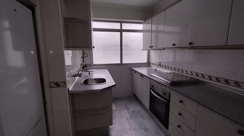 Foto 4 de Pis en venda a Calle Puerto de Piqueras, Juan XXIII - Rochelambert, Sevilla Capital