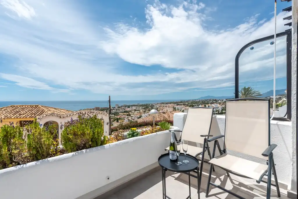 Apartamento con piscina en venta en Riviera del Sol