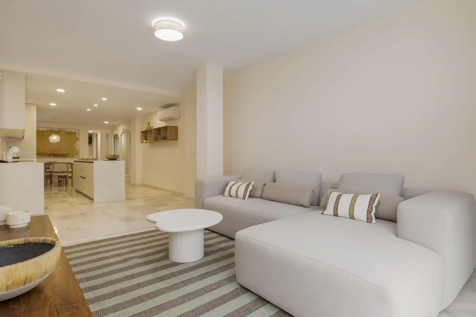 Apartamento con ascensor en venta en Estepona Pueblo, imagen 9