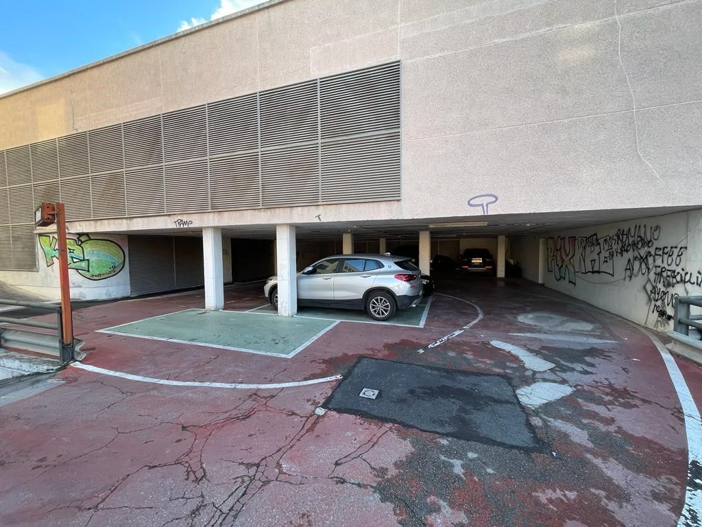 Garage for sale in Avinguda de la Constitució, Centre