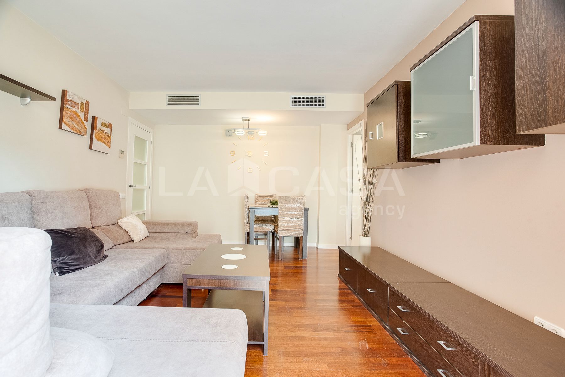 Exterior view of Flat for sale in L'Hospitalet de Llobregat  with Terrace and Balcony