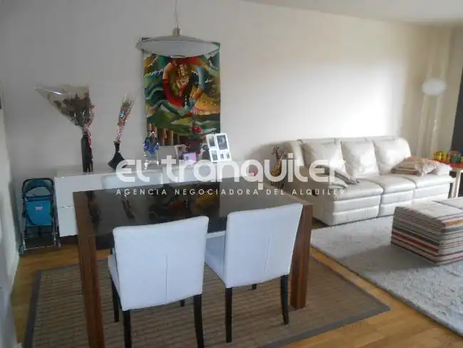 Sala de estar de Piso de alquiler en Madrid con Aire acondicionado, Terraza y Trastero