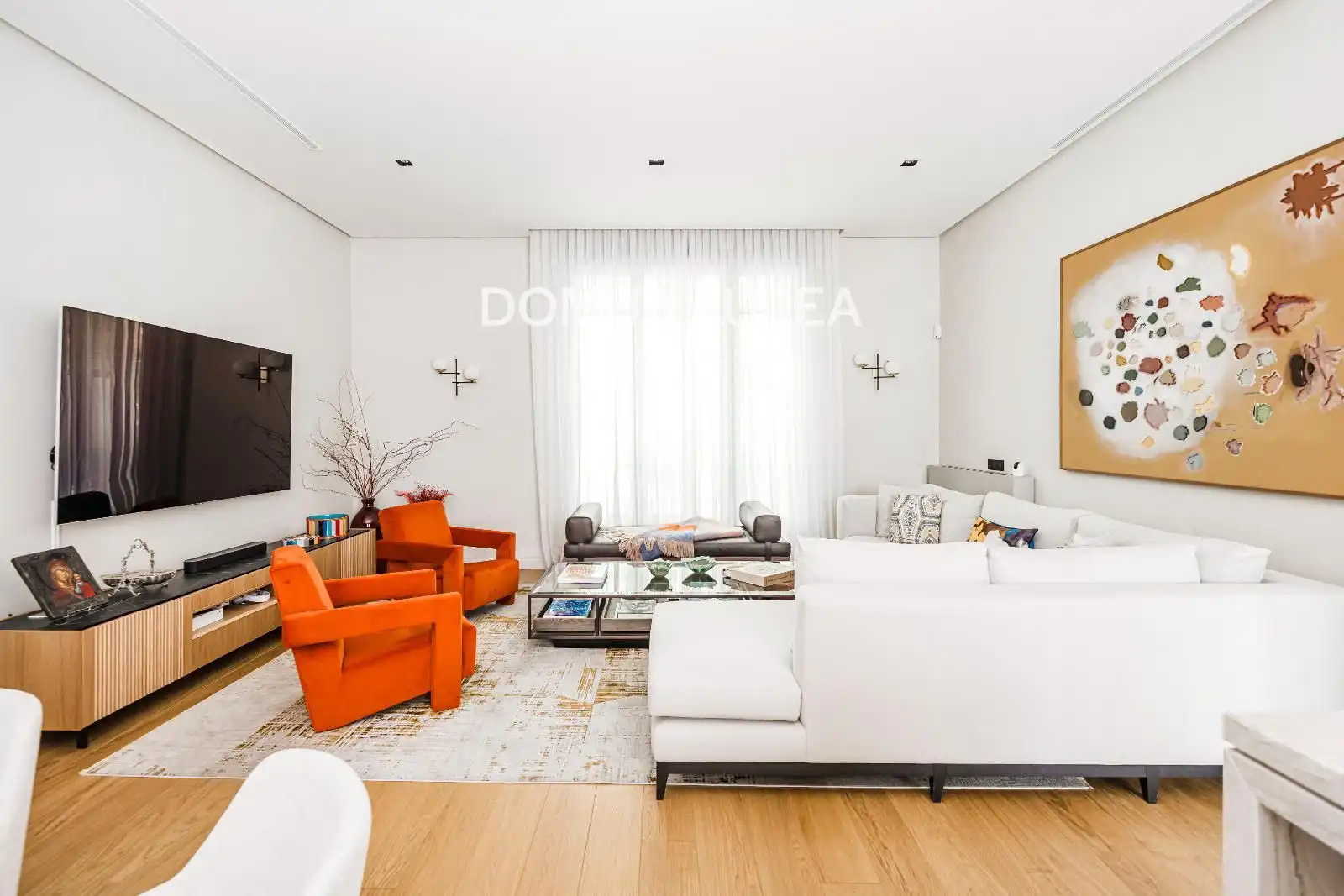 Living room of Flat for rent in Madrid  with Air Conditioner, Storage room and Furnished