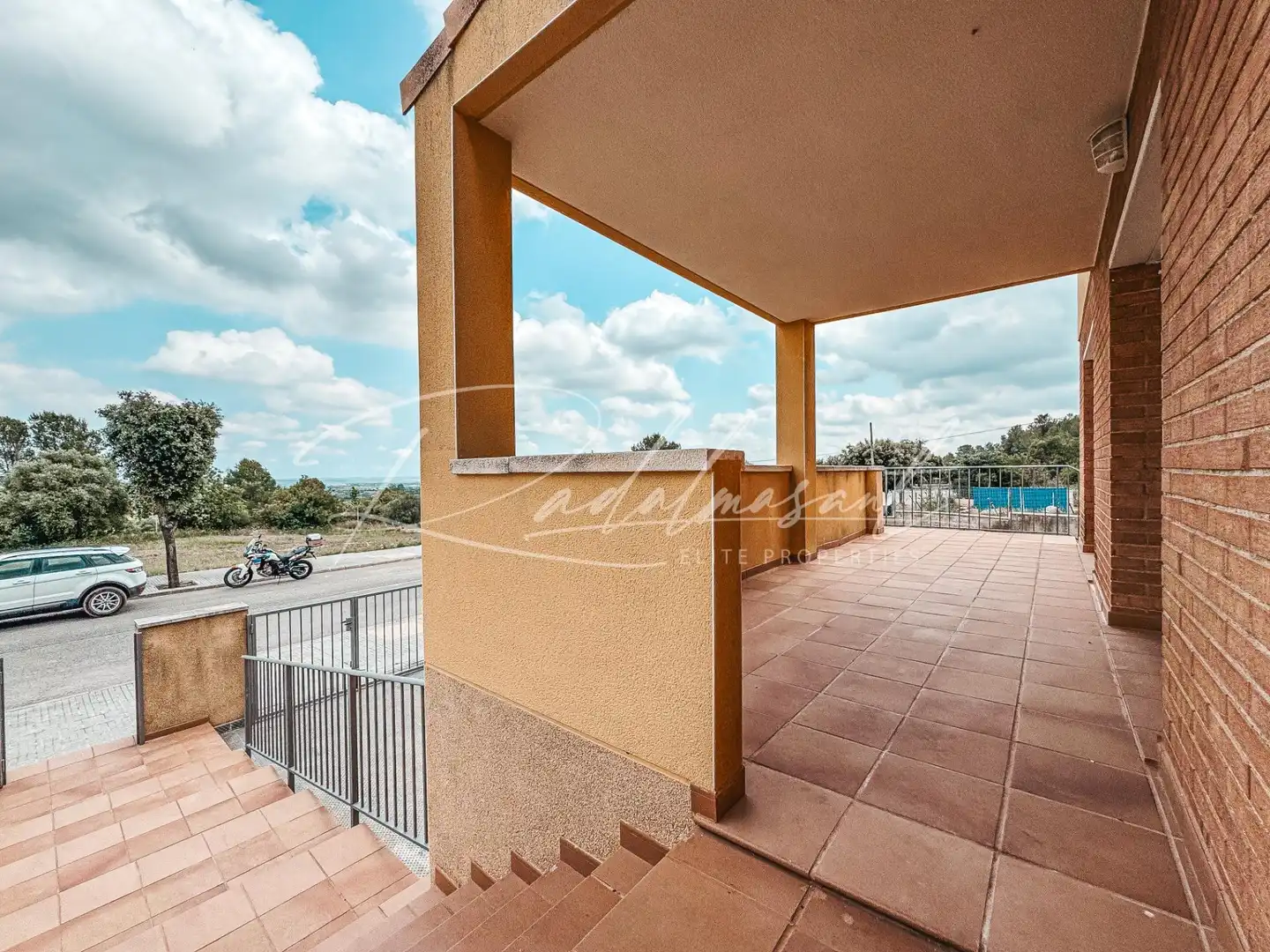 Terrasse von Einfamilien-Reihenhaus zum Verkauf in Alcover mit Privatgarten und Terrasse