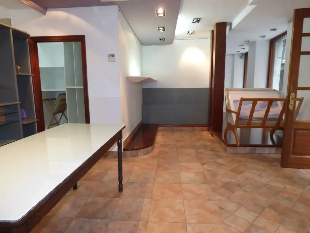 Local comercial de lloguer a Korreo Kalea, imagen 4