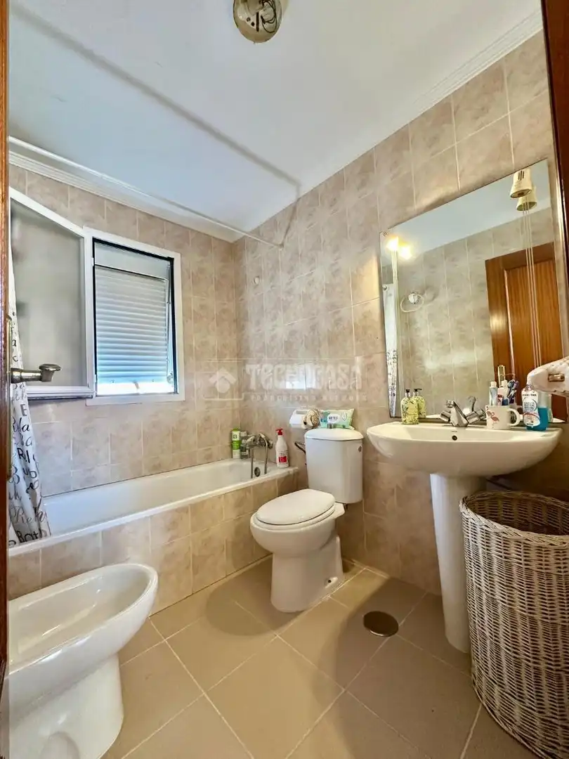 Bany de Casa o xalet en venda en Jerez de la Frontera amb Aire condicionat, Jardí privat i Terrassa