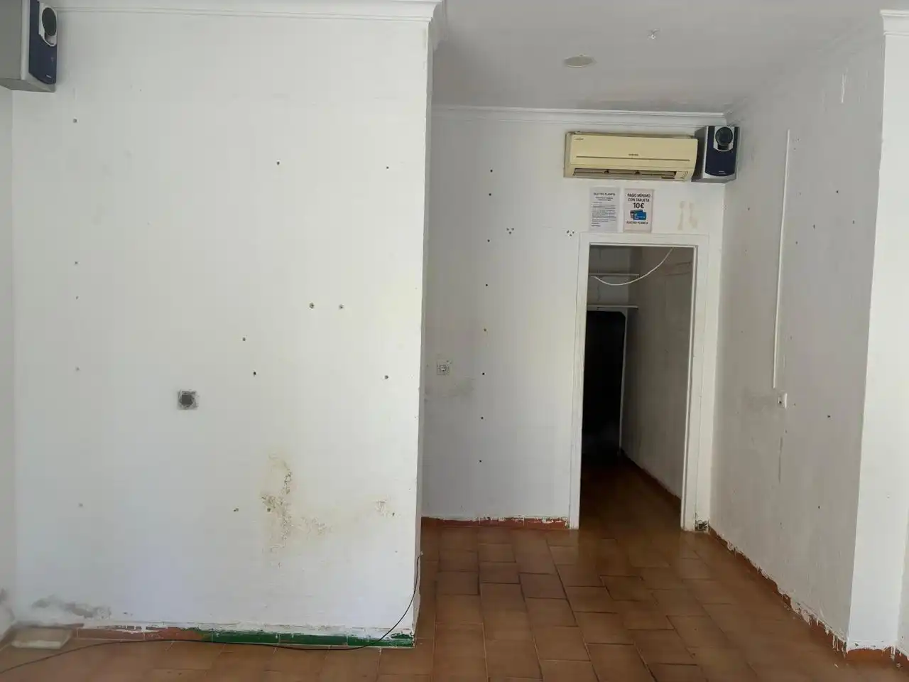 Local de lloguer en Cádiz amb Aire condicionat
