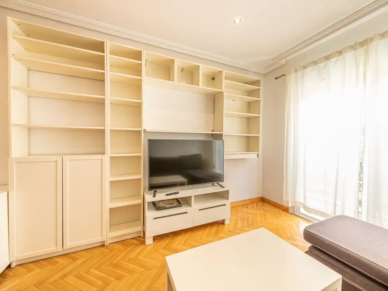 Apartament amb piscina de lloguer a ROBLEDILLO 21, imagen 4