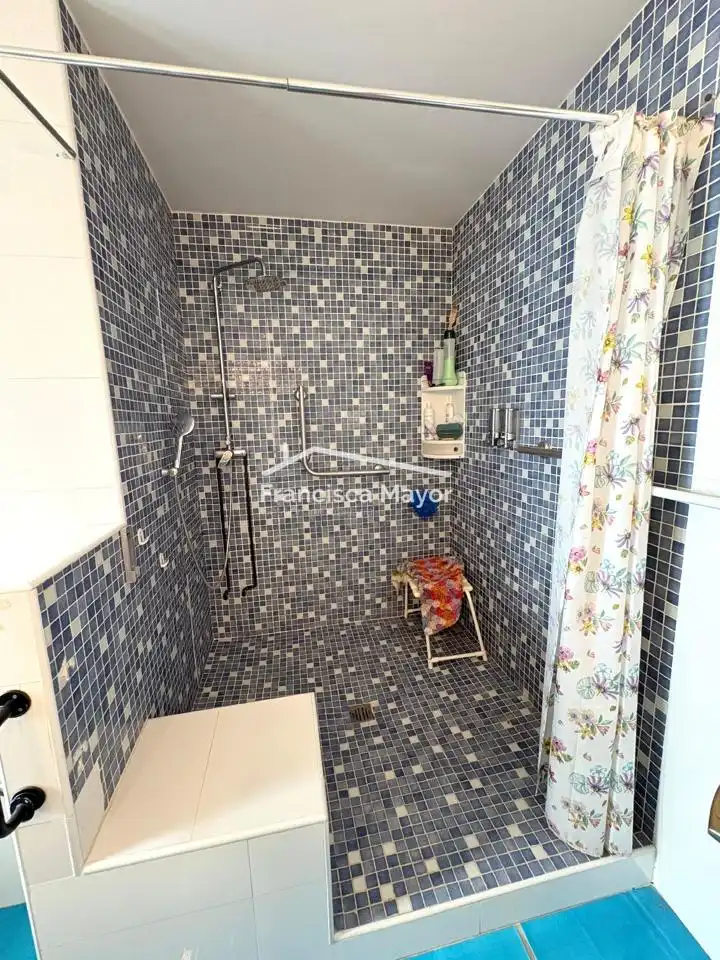 Badezimmer von Dachboden zum Verkauf in Poblats Marítims
