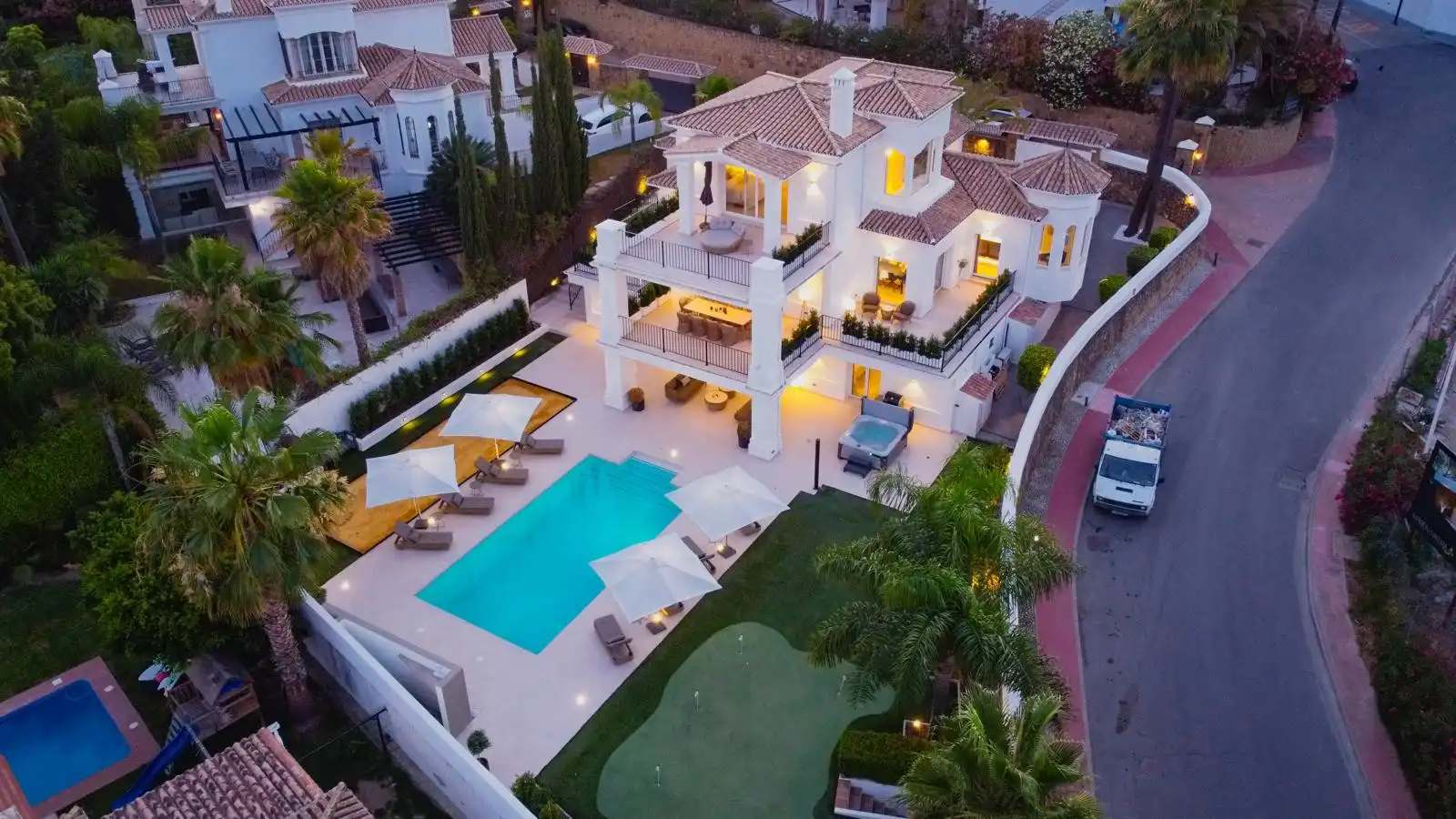 Casa con terrazza in vendita a Nueva Andalucía