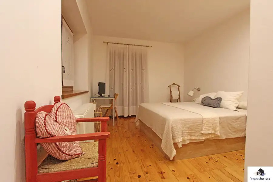 Habitación de Apartamento de alquiler en Llívia con Calefacción, Parquet y Amueblado
