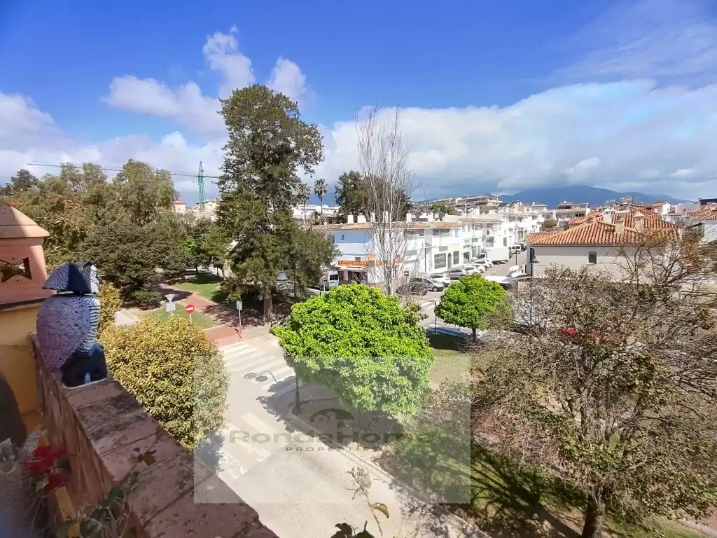 Vista exterior de Casa o xalet de lloguer en Mijas