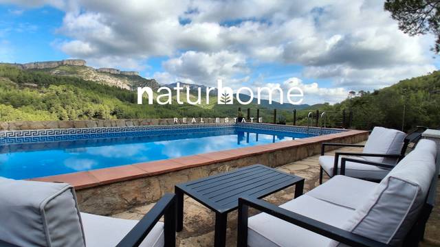 Casa-chalet en Venta en Carrer Rovello en Pratdip