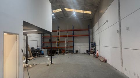 Foto 2 von Fabrikhallen zum Verkauf in Calle Obispo Cirarda, Vallesequillo, Jerez de la Frontera