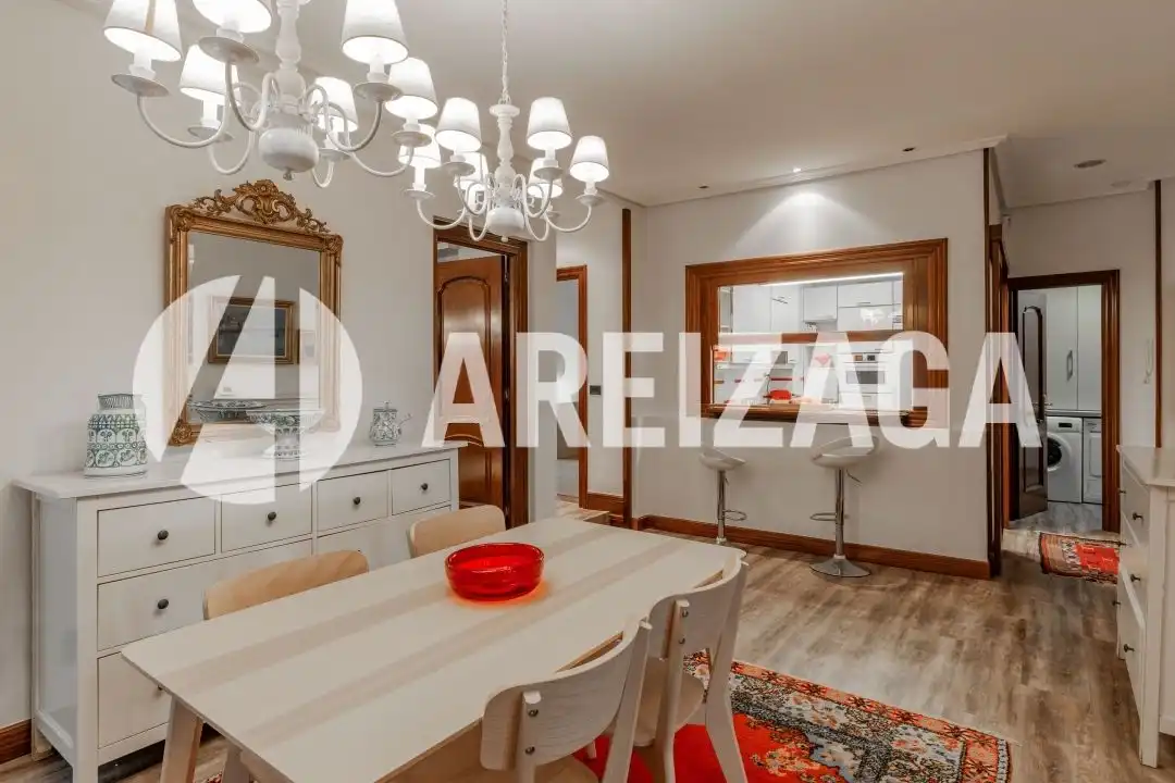 Comedor de Piso en venta en Donostia - San Sebastián  con Calefacción, Terraza y Balcón