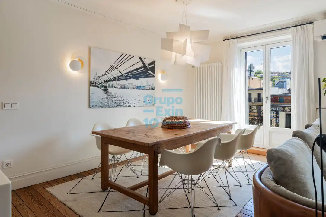 Comedor de Piso en venta en Donostia - San Sebastián  con Aire acondicionado, Calefacción y Balcón