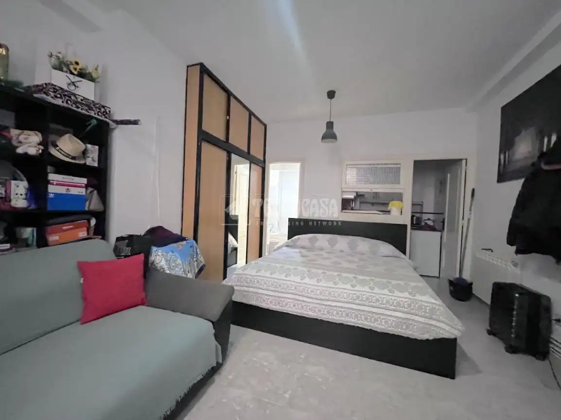 Habitación de Piso en venta en Madrid