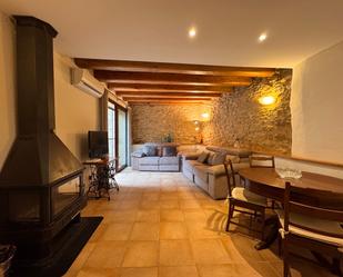 Living room of Country house for sale in Gualta  with Air Conditioner, Heating and Terrace