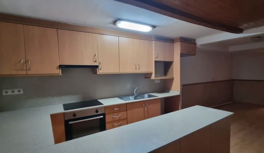 Cuina de Pis en venda en Riudoms amb Calefacció, Terrassa i Alarma