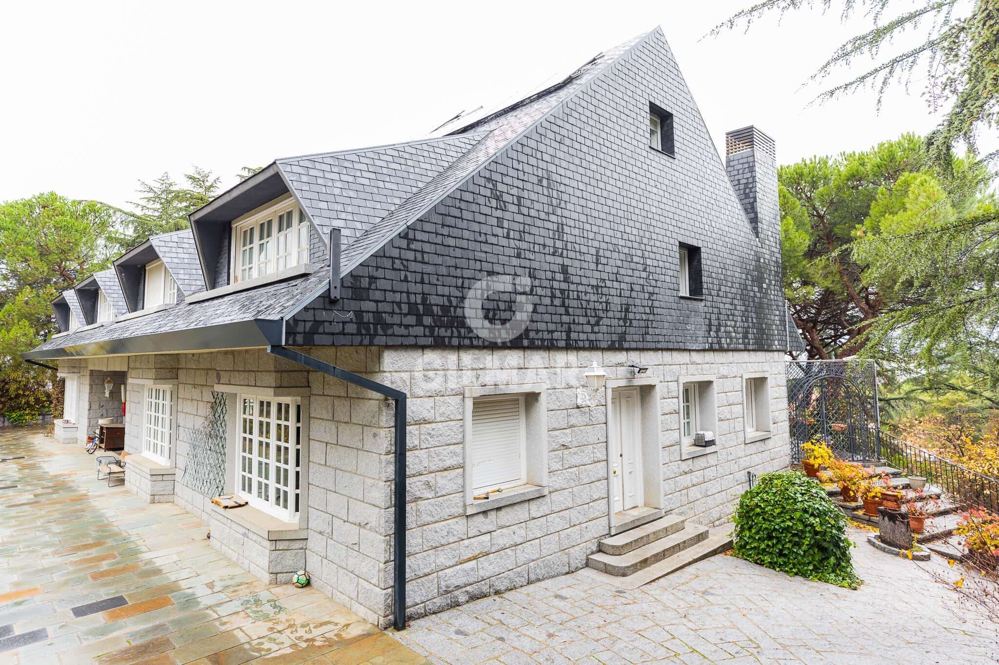 Vista exterior de Casa o xalet en venda en Collado Villalba amb Calefacció