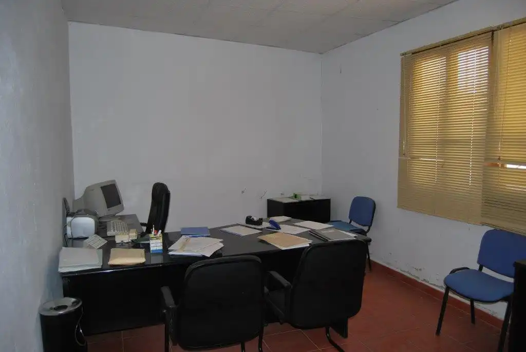 Nave industrial en venta en La Villa de Don Fadrique