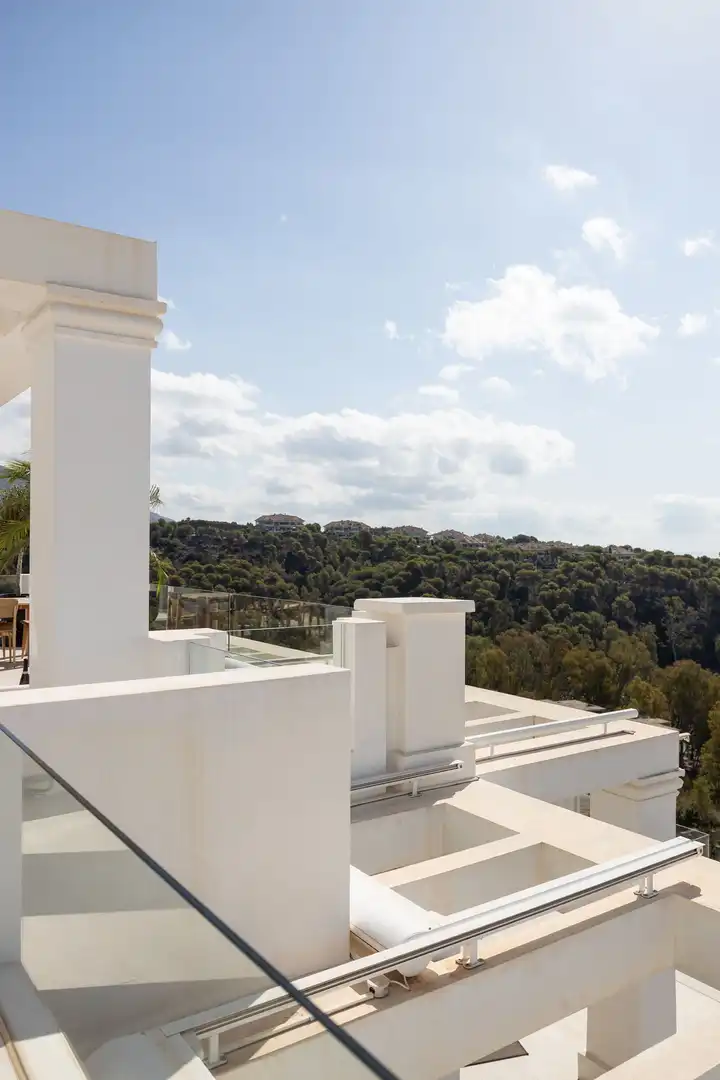 Terrasse von Dachboden zum Verkauf in Marbella mit Terrasse und Balkon