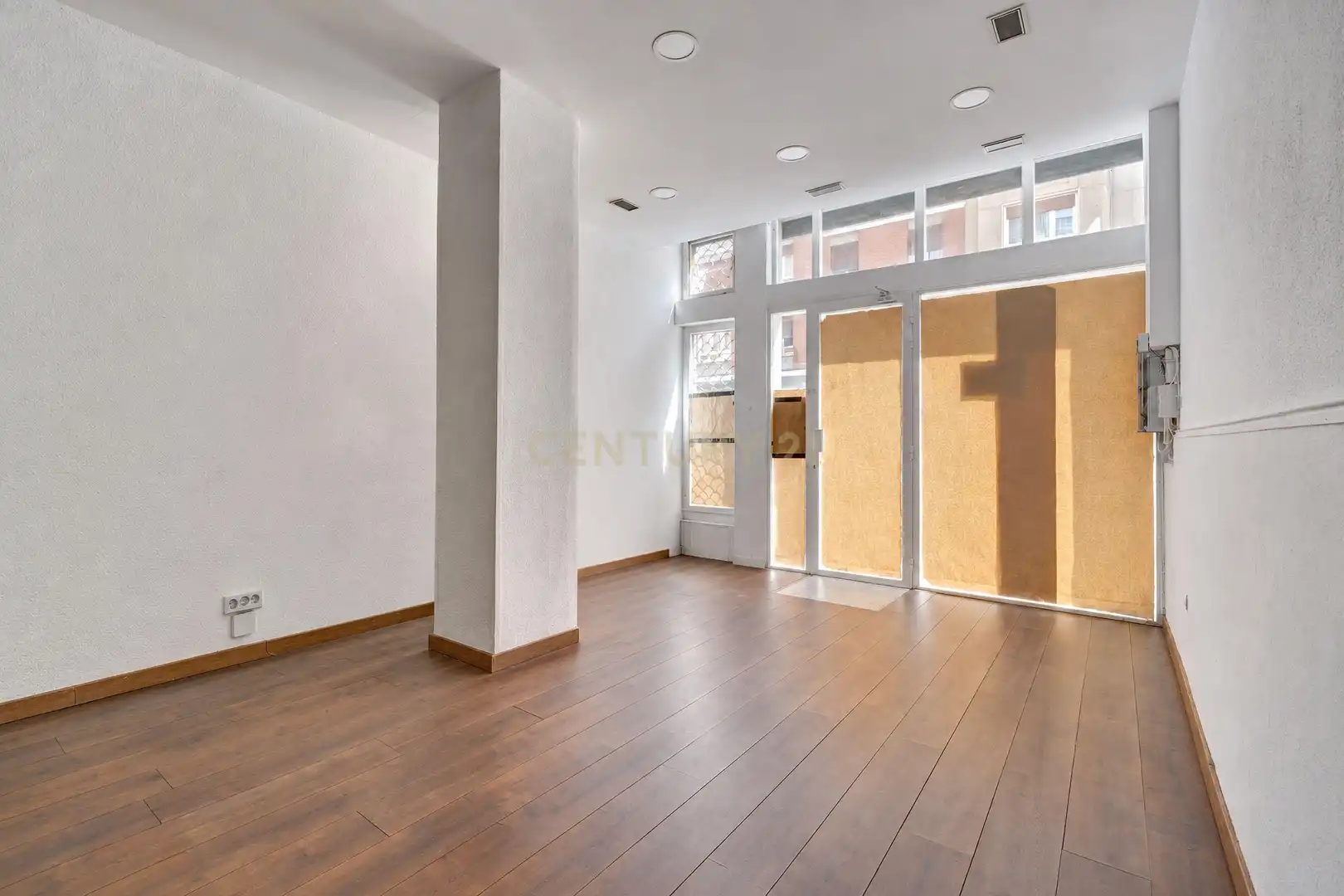 Sala d'estar de Local en venda en Vitoria - Gasteiz