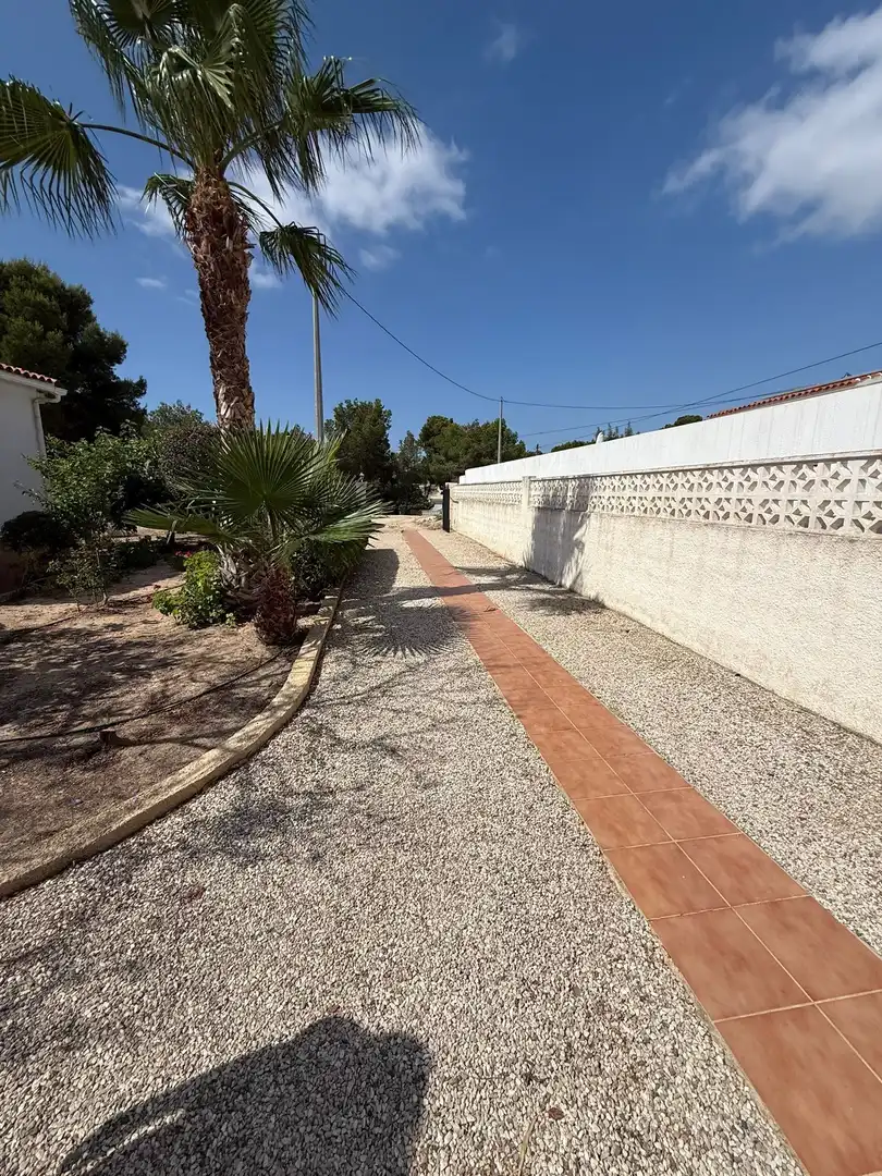 Casa con jardín en venta en Pueblo - Urbanizaciones, imagen 30