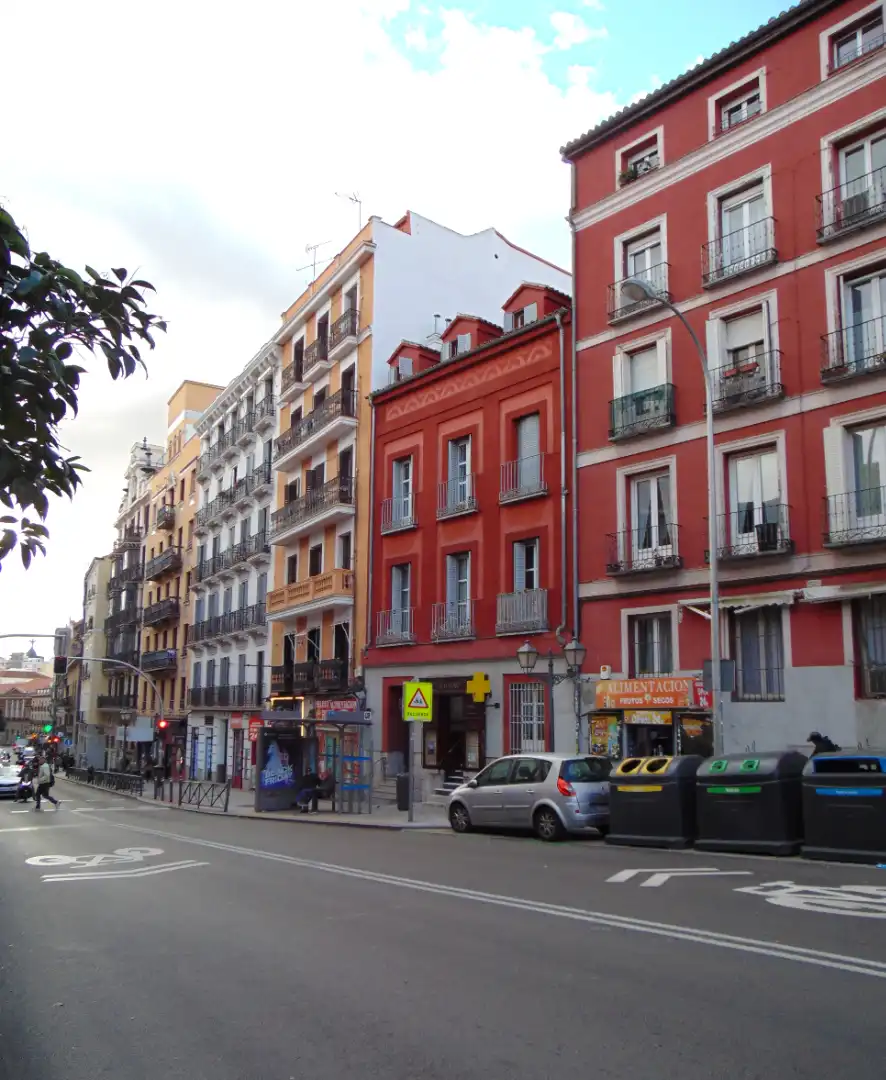 Vista exterior de Apartament en venda en Madrid amb Aire condicionat, Moblat i Balcó