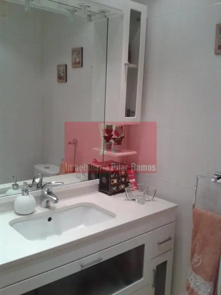 Baño de Piso en venta en Boñar con Calefacción, Parquet y Terraza