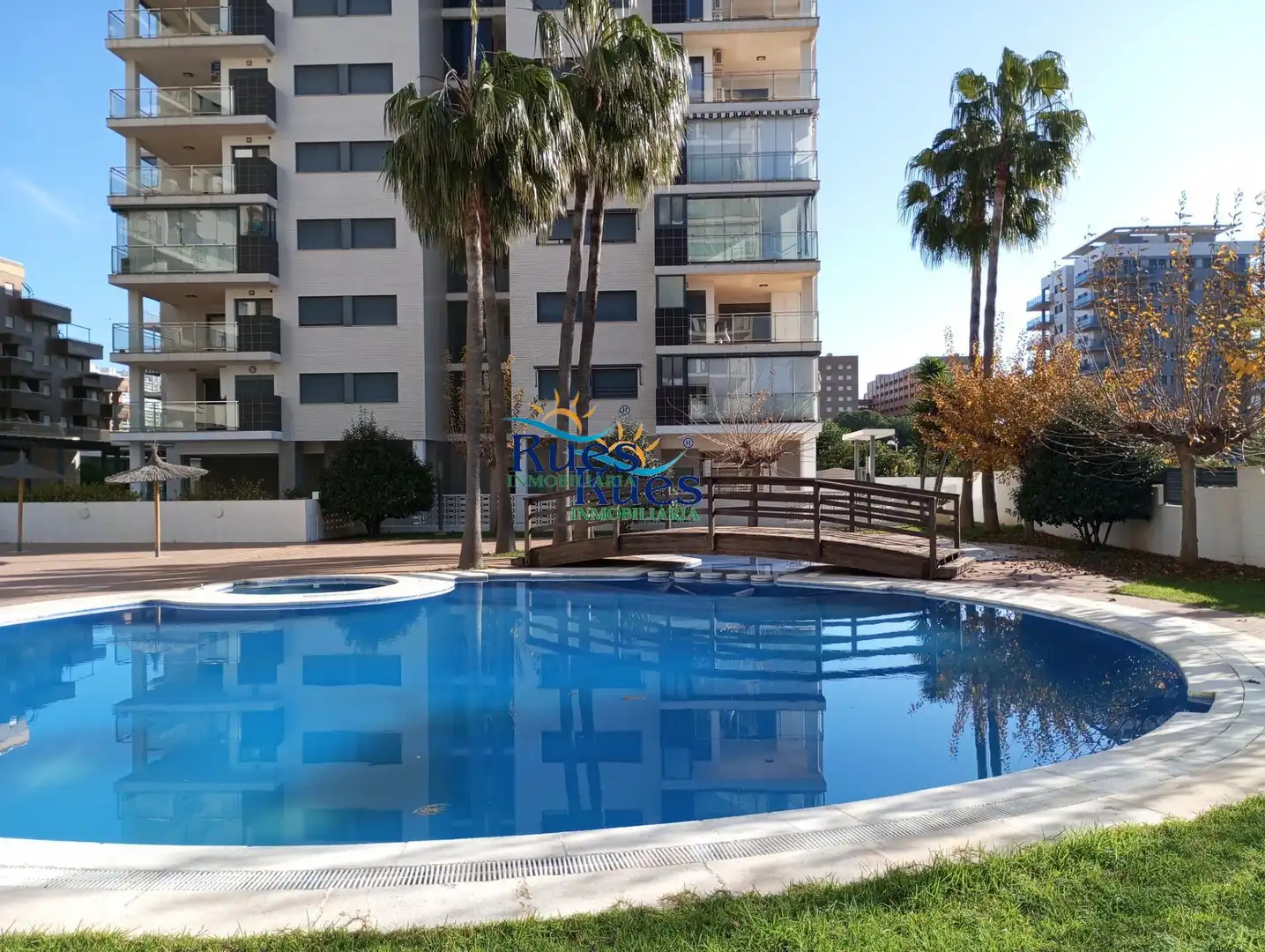Piso con piscina en venta en Avenida CENTRAL, imagen 2