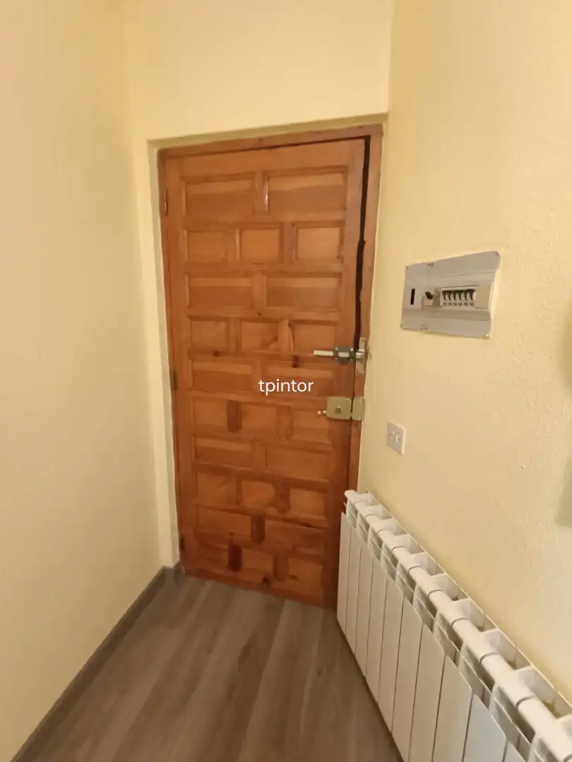 Wohnung zum Verkauf in Plasencia mit Klimaanlage, Heizung und Parkett