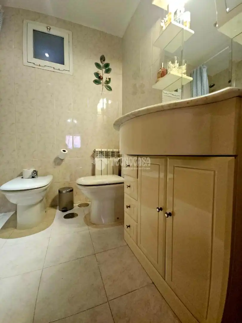 Baño de Piso en venta en Getafe con Aire acondicionado, Calefacción y Parquet
