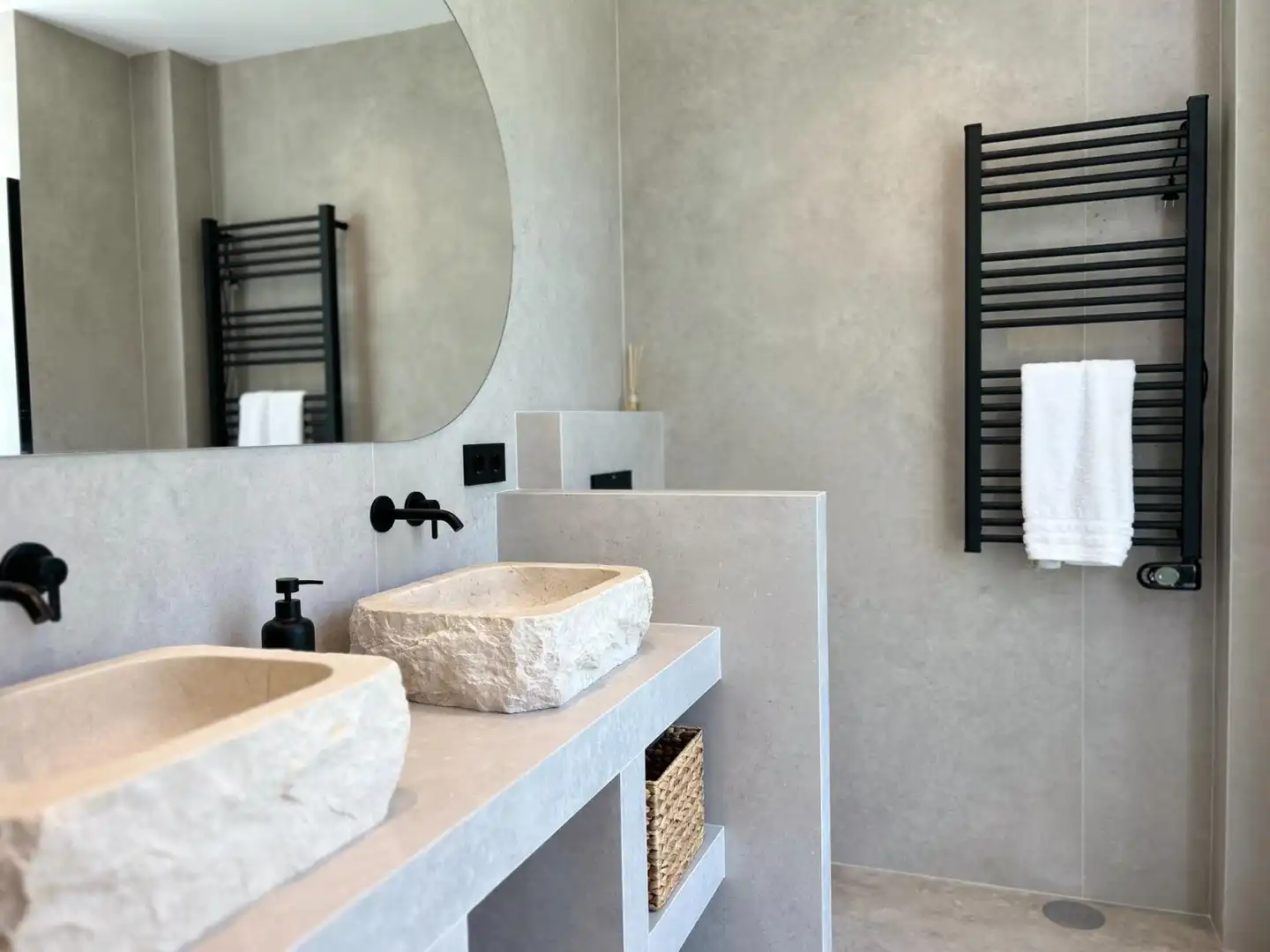Bathroom of Apartments for sale in Marbella  with Air Conditioner, Heating and Private garden