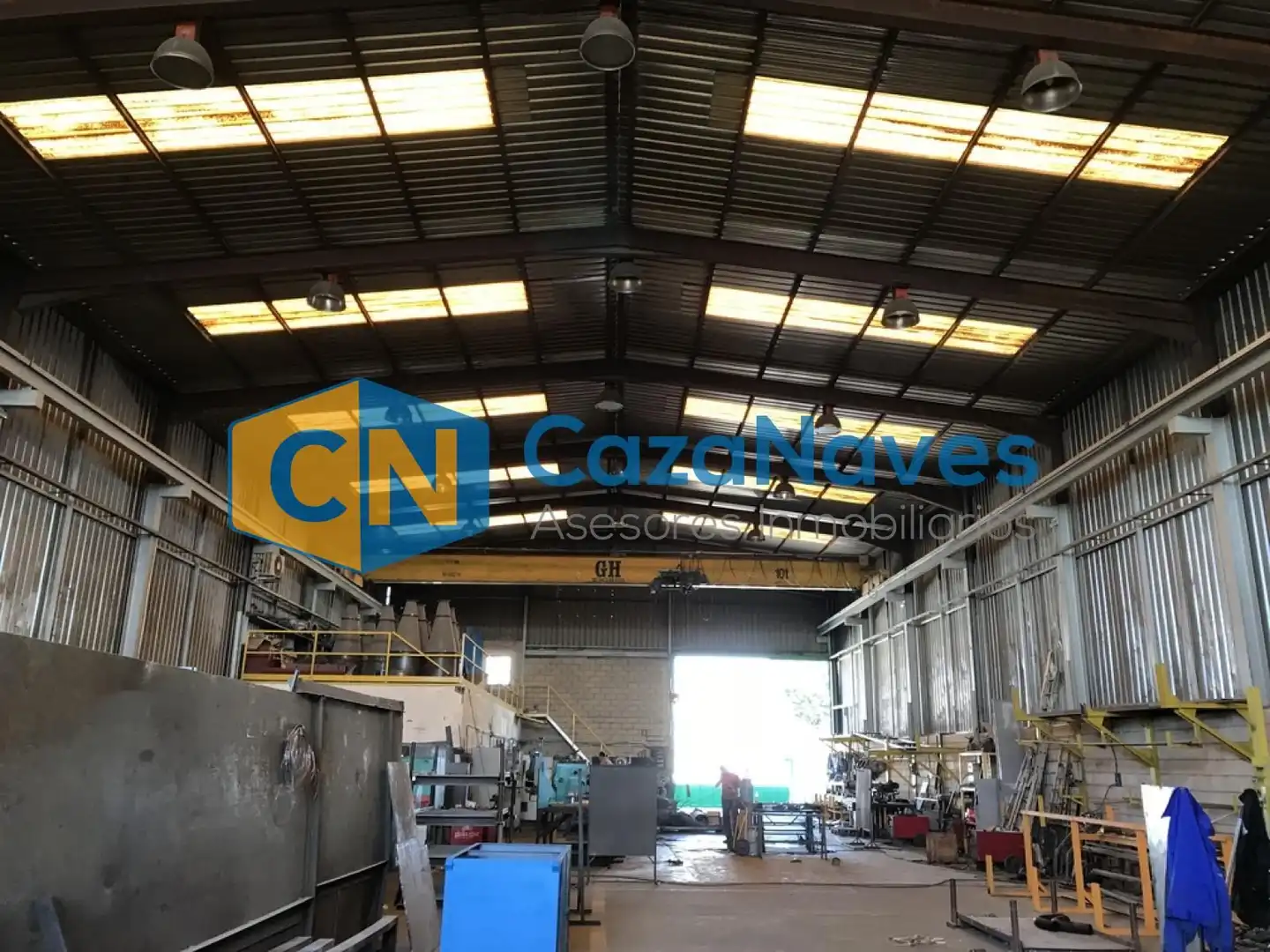 Nave industrial en venta en Velilla de San Antonio