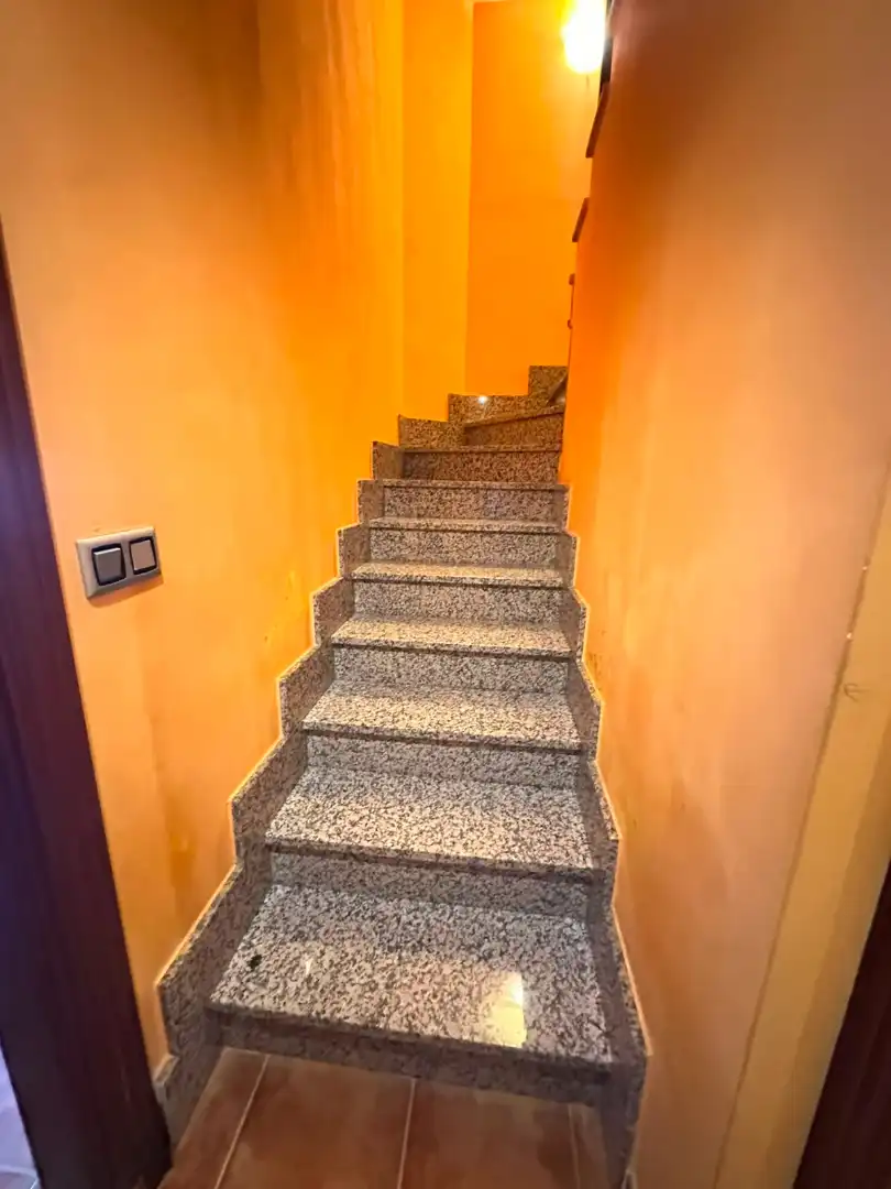 Casa adosada en venda en Cigales amb Calefacció, Forn i Rentadora