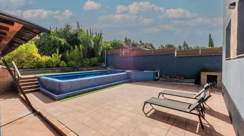 casa con piscina en vacarisses, imatge 3