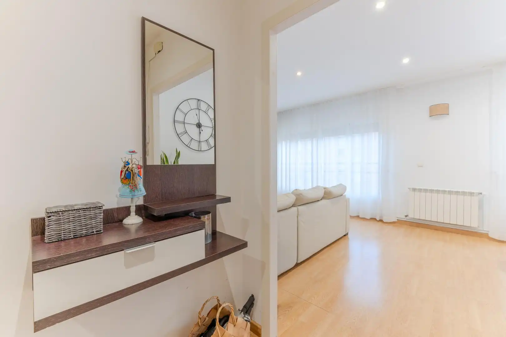 Flat for sale in Girona  with Air Conditioner, Heating and Balcony