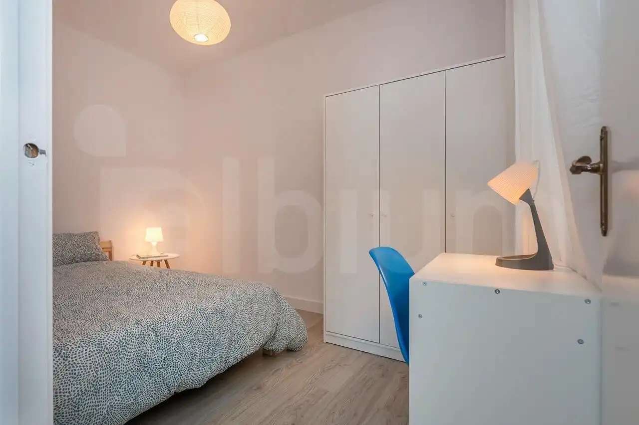 Bedroom of Flat for rent in Barcelona  with Heating, Parquet flooring and Terrace