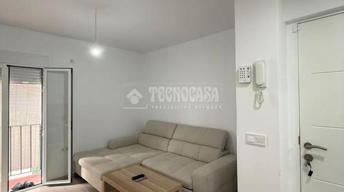 Foto 3 de Piso de alquiler en San José - San Bernardo, La Línea de la Concepción