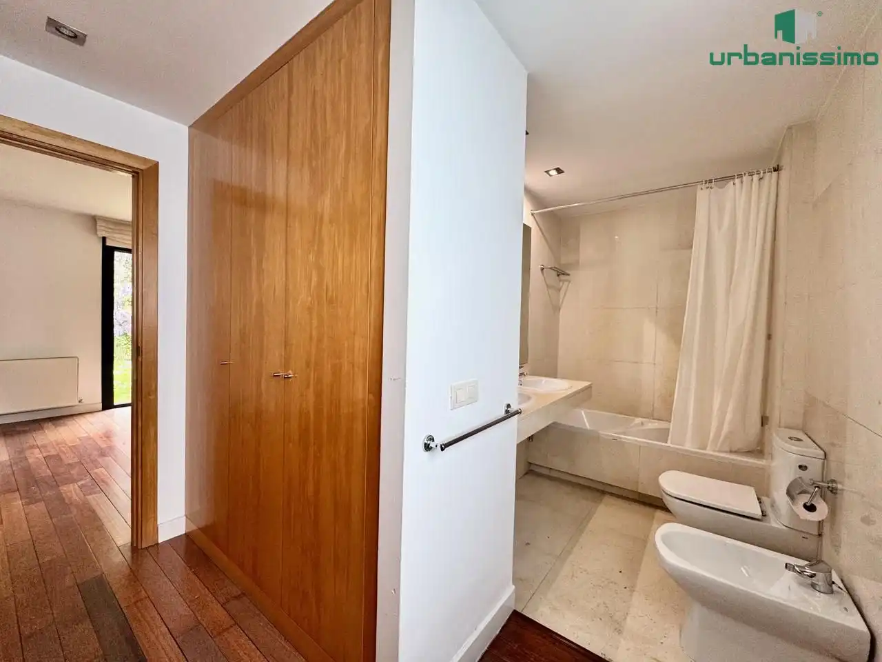 Bathroom of Detached homes for sale in Madrid  with Air Conditioner, Heating and Private garden